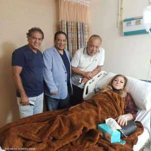 الفنانة نهال عنبر كانت آخر الفنانين المصابين في مصر
