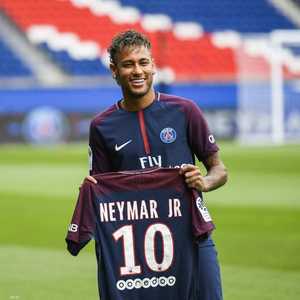 انتقال نيمار "التاريخي" إلى باريس