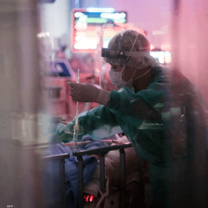 قسم العناية بمرضى كورونا في أحد المستشفيات