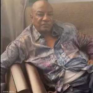 الرئيس الغيني ألفا كوندي في فيديو متداول وهو رهن الاحتجاز