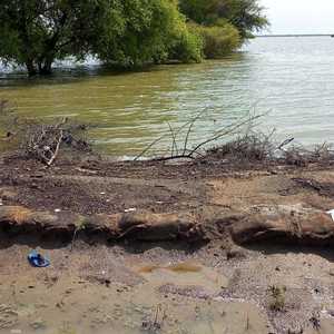 عطلت الأمطار والسيول الحركة في العاصمة السودانية