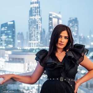 الفنانة ياسمين عبد العزيز