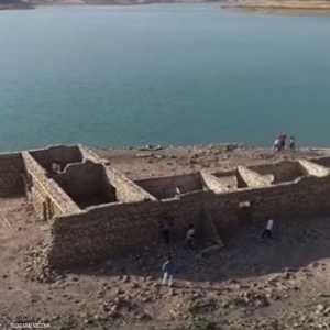 آثار القرية الغارقة تظهر من جديد في سد دهوك