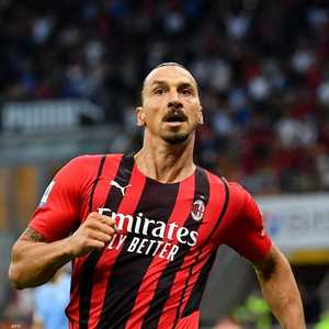 زلاتان إبراهيموفيتش سيغيب عن موقعة ليفربول