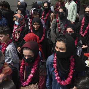 سيمكثن في باكستان لمدة شهر قبل الانتقال إلى بلد آخر