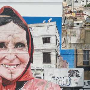 الرسوم تزين جدران المباني في الرباط