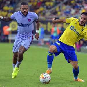 جانب من مباراة برشلونة مع قادش.