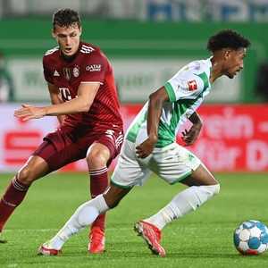 جانب من المباراة بايرن ميونيخ وغرويتر فورث.