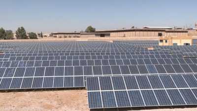 السوريون يلجأون للطاقة الشمسية لمواجهة أزمة الكهرباء