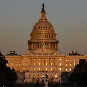 مشروع القانون يحتاج إلى موافقة مجلس الشيوخ.