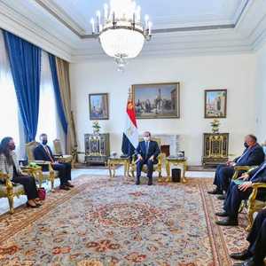 مباحثات بين الرئيس المصري ومستشار الأمن القومي الأميركي