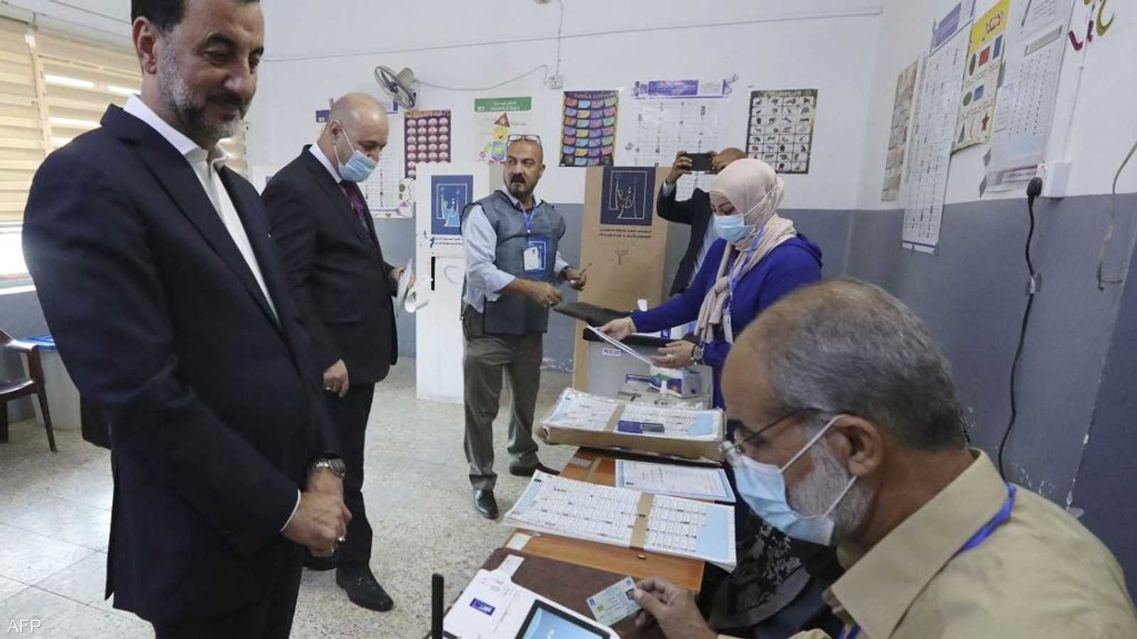 يتنافس في الانتخابات 3249 مرشحا و21 تحالفا، و109 أحزاب.