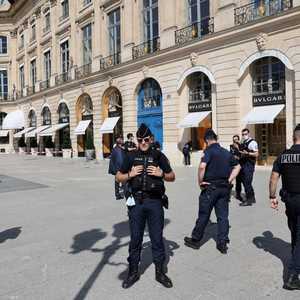 عُثر على امرأة تبلغ من العمر 77 عاما مقطوعة الرأس