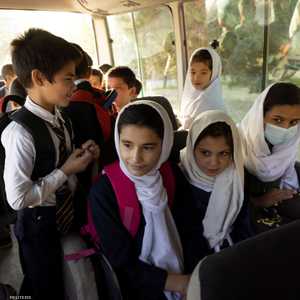 طالبات ستفتح المدارس الثانوية أمام الفتيات