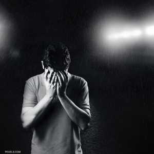 كثير من الناس يعانون من الاكتئاب في الشتاء والخريف.