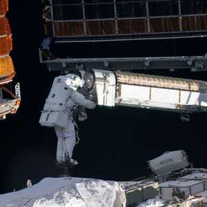 أرشيفية.. رائدي فضاء خارج المحطة الدولية