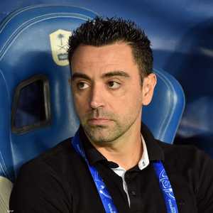 تشافي يبلغ من العمر 41 عاما.