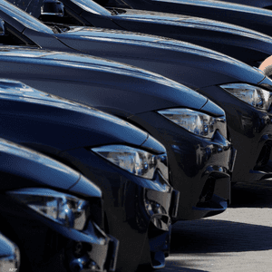 صورة أرشيفية لمعرض سيارات