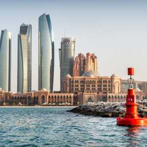 مدينة أبوظبي بدولة الإمارات.. أرشيفية