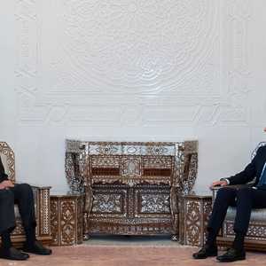 الأسد مستقبلا الشيخ عبد الله بن زايد في دمشق