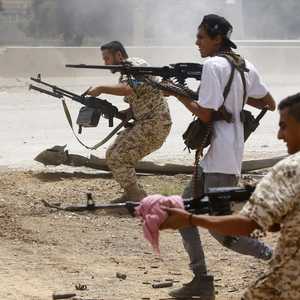 أرشيفية لعناصر مسلحة في طرابلس العاصمة