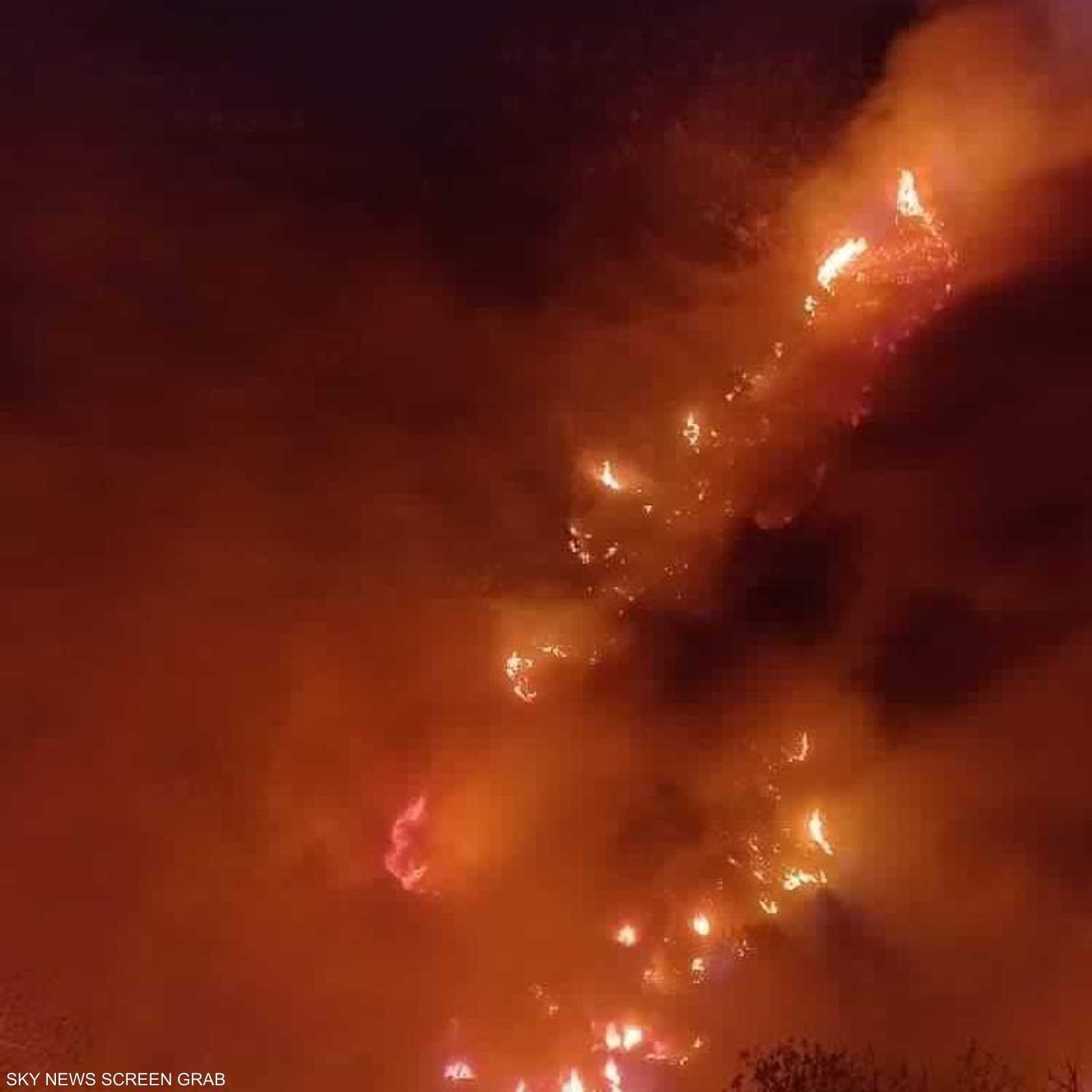 نداءات استغاثة لإخماد الحرائق