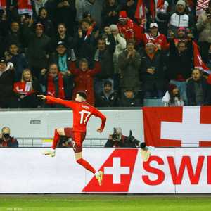 فرحة للاعبي المنتخب السويسري بالتأهل