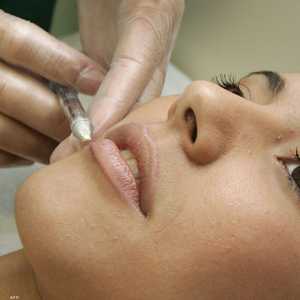 إقبال على عمليات التجميل رغم انقطاع الأدوية وارتفاع الأسعار