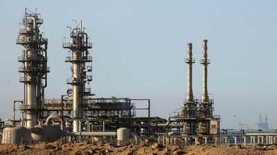 أرشيفية لمنشأة غاز في مصر