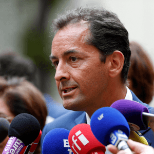 حكيم القروي