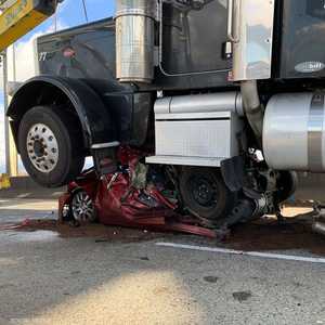 الحادث وقع على جسر نهر سكاجيت في ولاية فيرجينيا