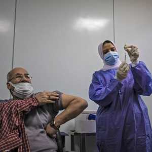 مصر تكثّف حملة التطعيم ضد فيروس كورونا المستجد