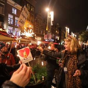 احتجاجات هولندا ضد إجراءات كوفيد-19 تحولت للعنف