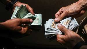 الدولار الواحد يساوي 24 ألف ليرة لبنانية تقريبا