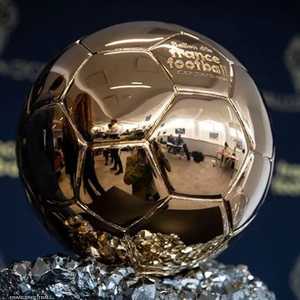 عشاق المستديرة يترقبون الإعلان عن الفائز