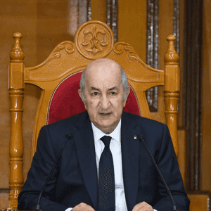 الرئيس الجزائري عبد المجيد تبون