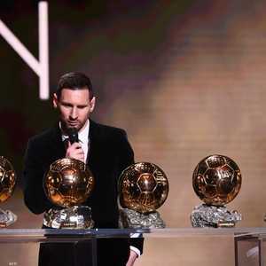 هل يحقق ميسي الجائزة السابعة؟