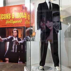 المزاد يضم زي جون ترافولتا