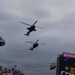 الطائرات المروحية حلقت فوق ارتفاع منخفض للغاية