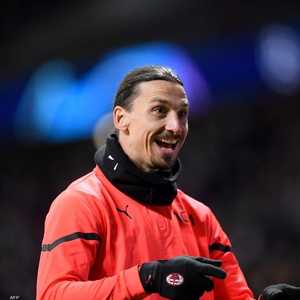 إبراهيموفيتش يريد إكمال مسيرته مع ميلان