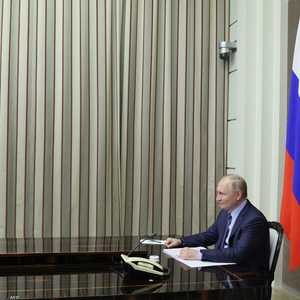 جانب من "اللقاء الافتراضي" بين بوتن وبايدن