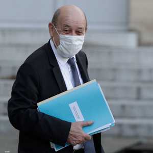 لودريان يزور الجزائر لـ"ترميم العلاقة"