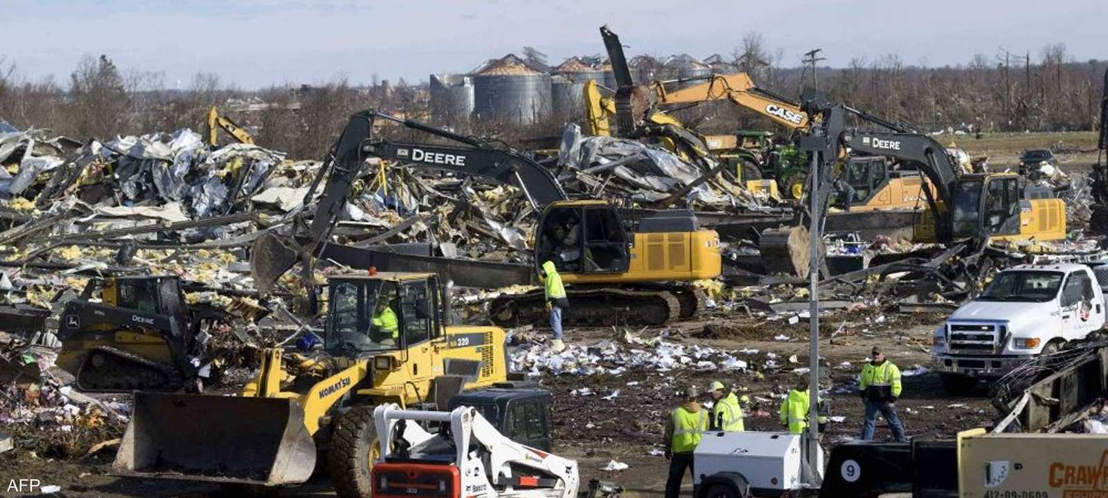 جانب من آثار الأعاصير التي ضرب ولايات أميركية عدة.