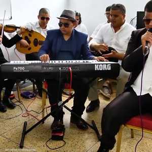 يصر أعضاء فرقة "أوتار" على أن يكون لهم موطئ قدم في عالم الفن