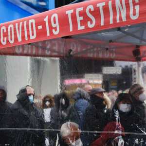 منظمة الصحة تحذر من سرعة انتشار المتحور أوميكرون