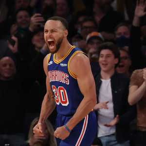 كري احتفل بإنجازه في الملعب