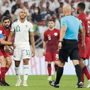 قرارات حكام نصف النهائي أثارت جدلا واسعا