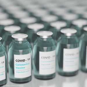 الجرعة المعززة لمتلقي اللقاح