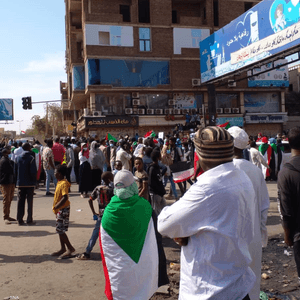 المتظاهرون رفضوا اتفاق حمدوك والبرهان