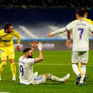 هازارد وبنزيمة فشلا في اختراق حصون قادش